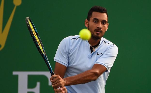 Nick Kyrgios se marcha del partido tras perder el primer set