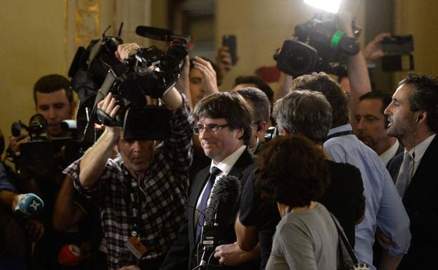 Puigdemont no se plantea «por ahora» convocar elecciones para evitar el 155