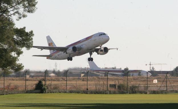 AENA insonorizará 612 viviendas más en el Plan de Aislamiento Acústico del aeropuerto