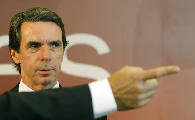 Aznar rechaza una reforma constitucional que dé al secesionismo «a plazos» lo que ahora el Estado no quiere negociar