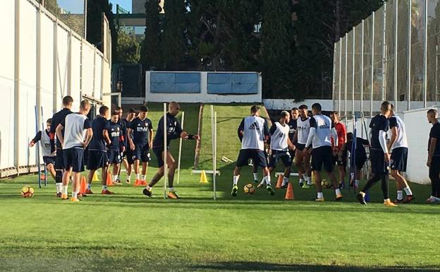 Santi Mina vuelve al grupo