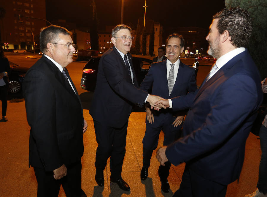 Fotos del mundo de la política, cap i casal y comarcas, fieles a la entrega de premios