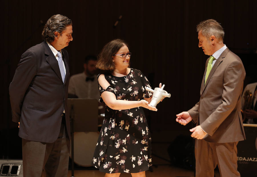 Fotos de los premiados y la gala de Valencianos para el siglo XXI