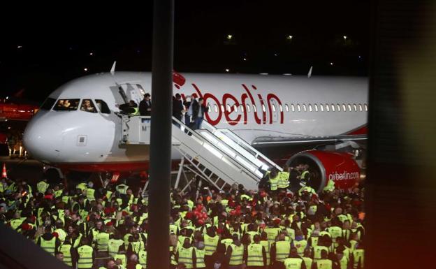 Air Berlin deja de volar tras 38 años surcando los cielos