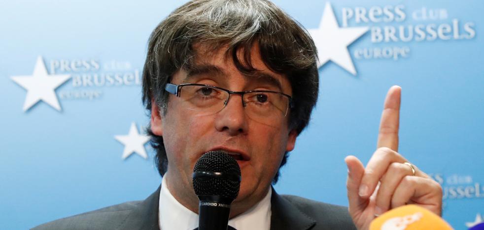 Hacienda denuncia a Puigdemont por el gasto del referéndum ilegal