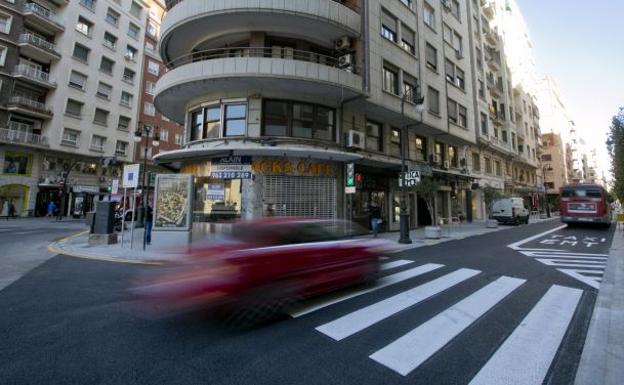 La calle San Vicente reabre al tráfico