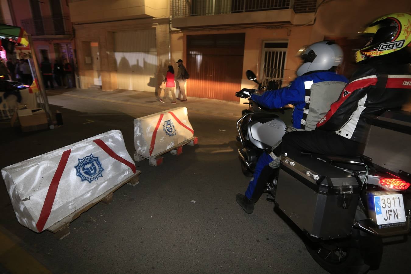 Fotos del ambiente en las calles de Cheste por el Gran Premio