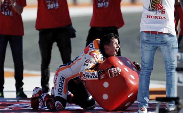 Cheste es el pasillo de Marc Márquez