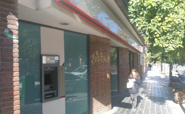 Un hombre atraca un banco en Valencia