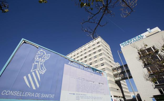 El Hospital Arnau inicia obras en vísperas de la llegada de la gripe y recurre a camas de Llíria