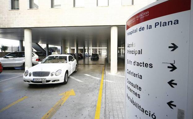 Sanidad, condenada a pagar 203.400 euros a los padres de un bebé que murió en el parto en el Hospital de La Plana