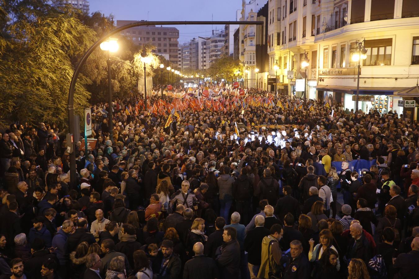 Fotos de la manifestación en Valencia por una financiación justa