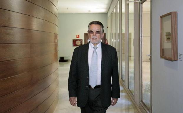 La Fiscalía pide seis años de prisión para Alfonso Grau por aceptar relojes de un empresario