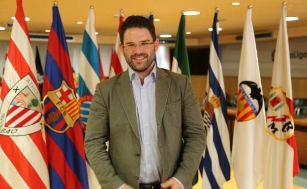 El valenciano Malabia, nuevo hombre fuerte de la FIFA en el fútbol femenino mundial