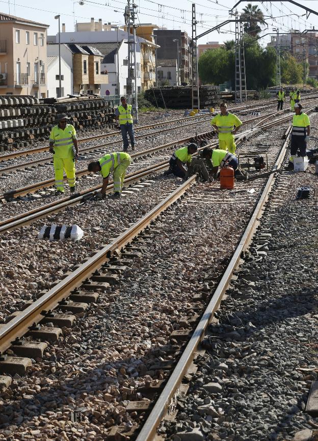 El tercer carril entre Valencia y Castellón, sin fecha un año después de terminar las obras