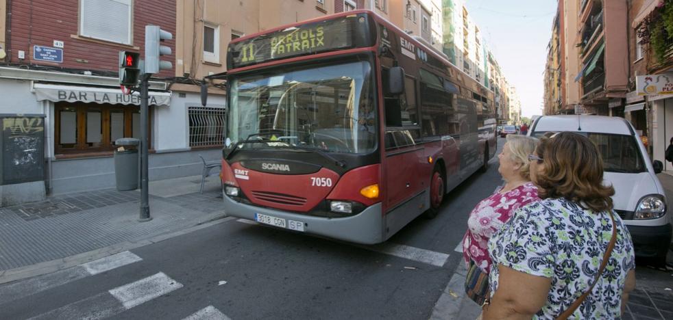 La EMT impone el silencio un mes después de las filtraciones de preguntas