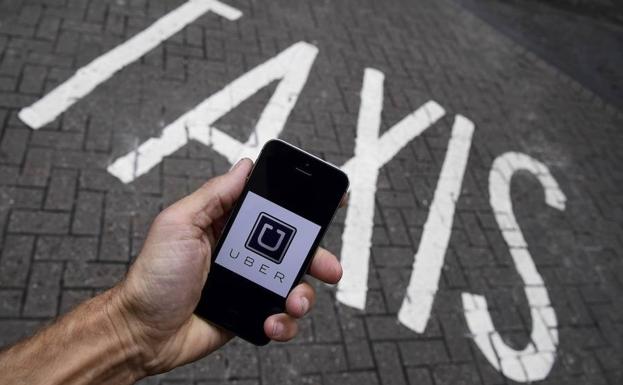 Compromís pide legislar Uber y Cabify para evitar la competencia desleal