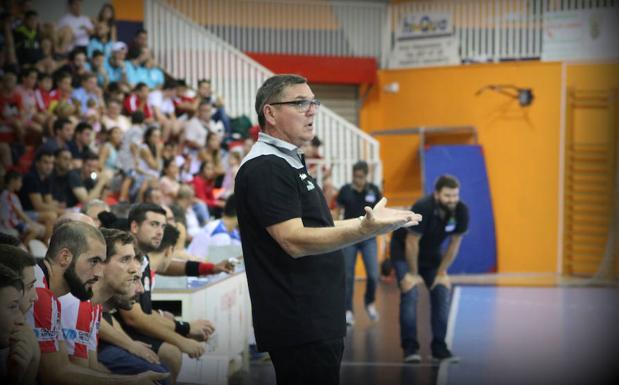 Nikola Milos dimite como entrenador del Fertiberia Puerto Sagunto