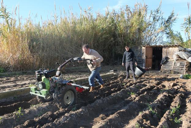 La angustia de los pueblos acostumbrados a vivir del agua