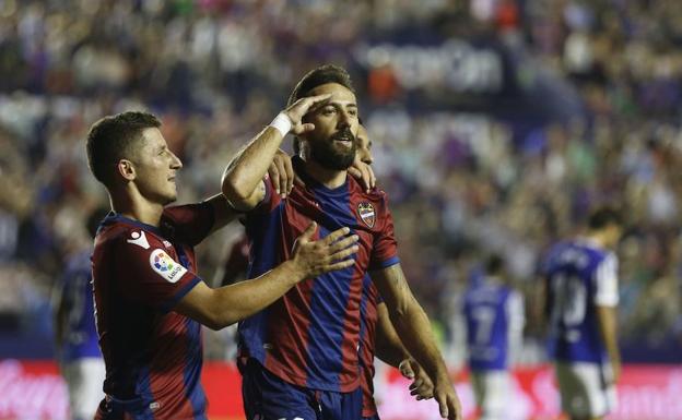 Bardhi, Morales y Campaña, bajas en el Camp Nou por sanción