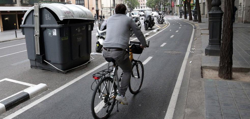 Los atropellos de ciclistas a peatones se disparan y superan el medio centenar