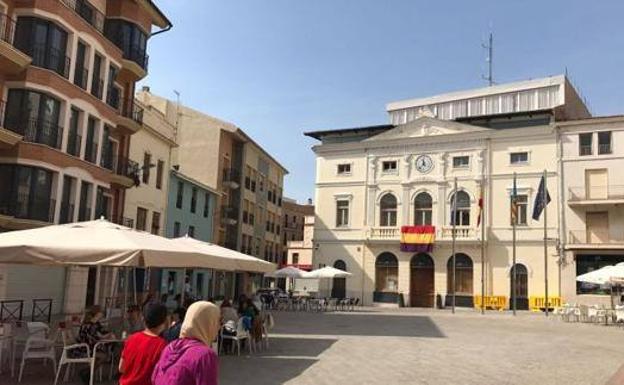 Condenan al Ayuntamiento de Barxeta por exhibir la bandera republicana