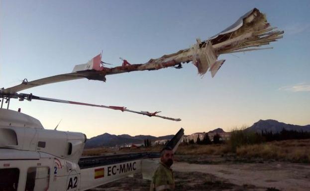 Un herido grave al chocar un ultraligero contra un helicóptero que volvía del incendio de Culla