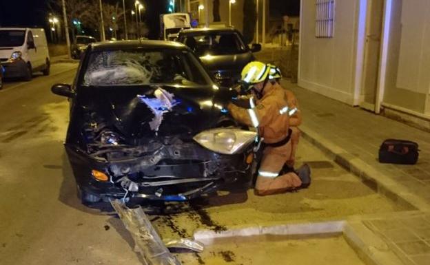 Los bomberos inician el año en Valencia con actuaciones en tres incendios y un accidente