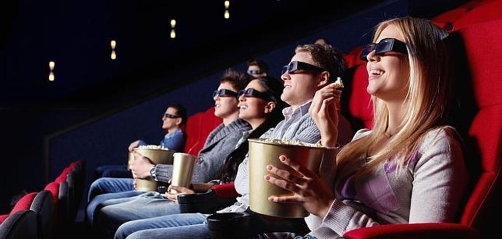 Facua denuncia a varios cines valencianos por no permitir entrar comida ni bebida