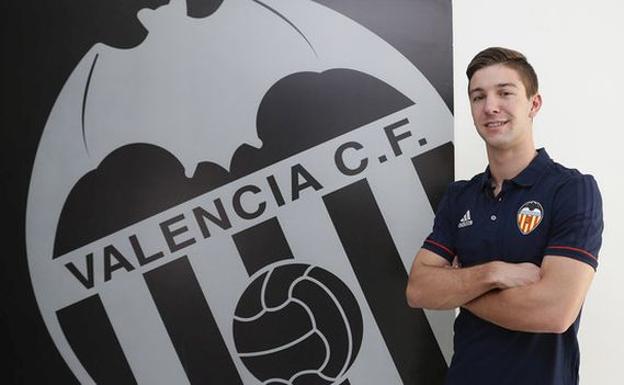 Vietto ya entrena con el Valencia