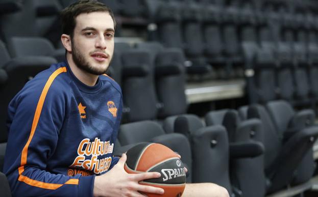 Sergi García viaja a Vitoria con el Valencia Basket