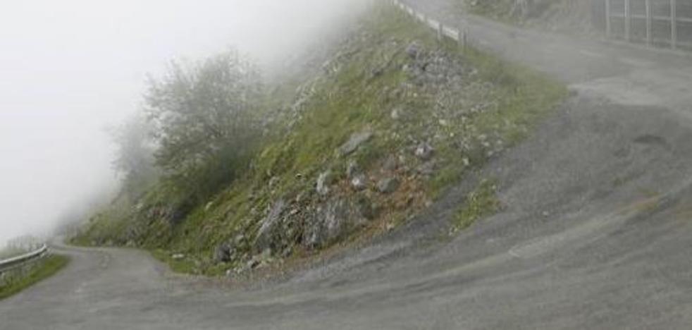 La conversación entre el 112 y unos jóvenes atrapados 5 horas en el Angliru: «¿4x4? Sí, cuatro por cuatro, dieciséis»