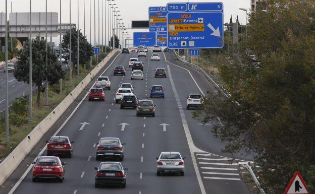 Empresarios y Consell ponen sobre la mesa una estrategia de infraestructuras y movilidad hasta 2030