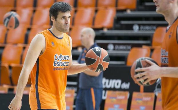 San Emeterio vuelve a los entrenamientos