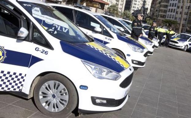 Golpea e insulta a su pareja de 20 años en un piso del centro de Valencia