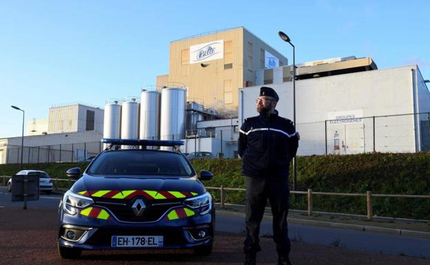 La Policía francesa registra la sede de Lactalis por el brote de salmonela