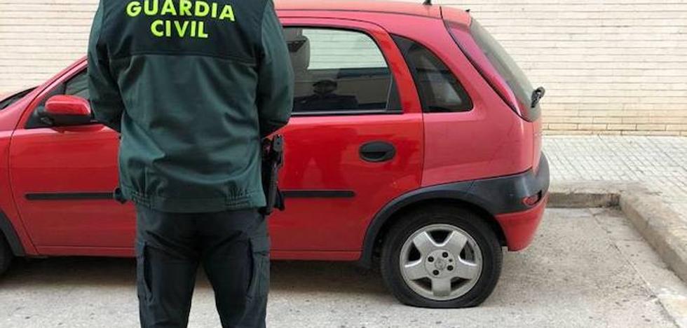 Detenida una vecina de Paiporta por pinchar las ruedas de un centenar de coches