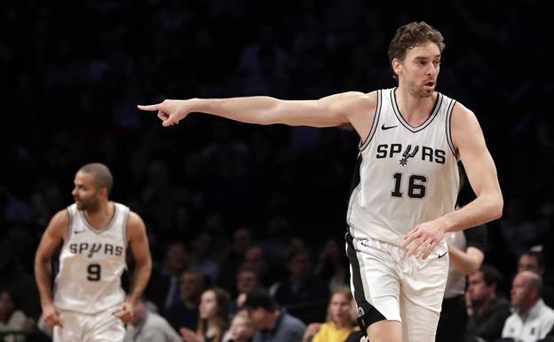 Pau Gasol da una lección de jugador completo y liderazgo en el triunfo de los Spurs