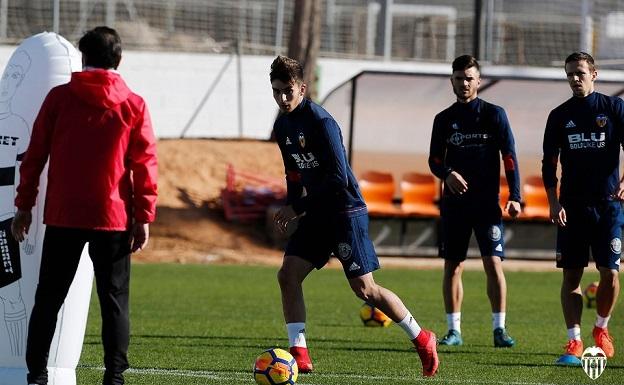 A Canarias sin Parejo ni Ferran Torres