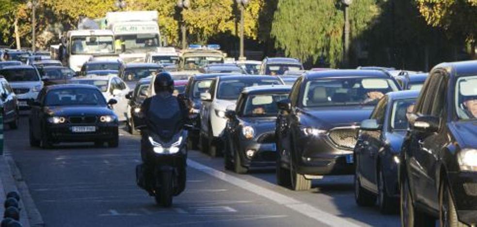 Los atascos también aumentan la contaminación en Valencia