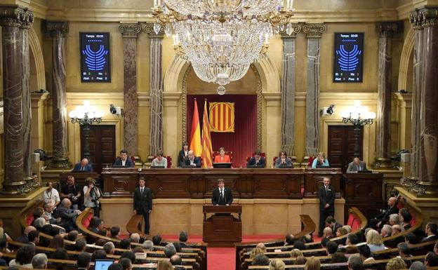 Las tensiones entre letrados llevan a rehacer el informe sobre plazos de investidura en Cataluña