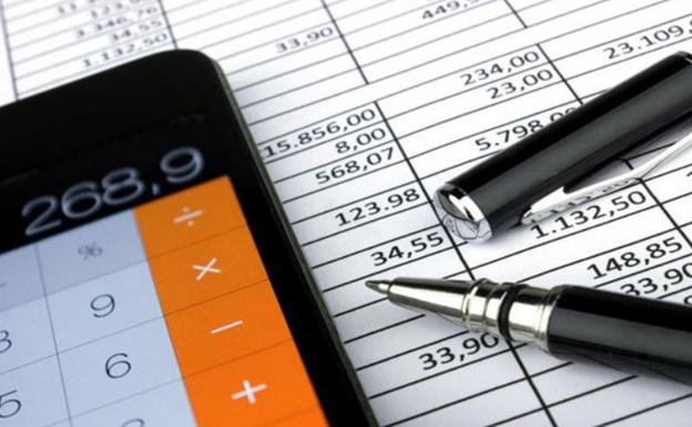 Claves de la OCU para pagar menos impuestos: 'trucos fiscales' recomendados