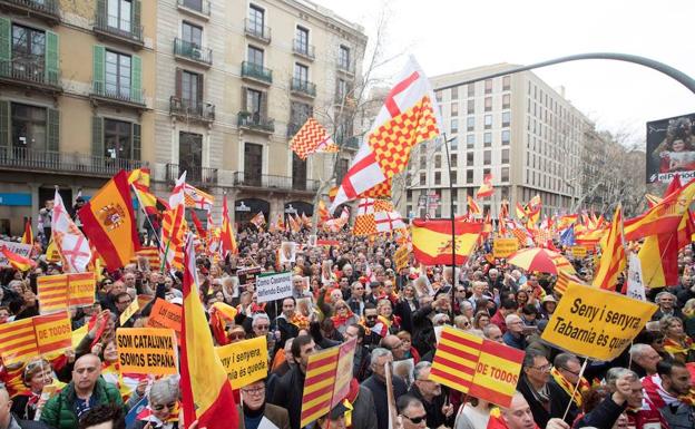 Tabarnia reúne a 15.000 personas en una manifestación en el centro de Barcelona