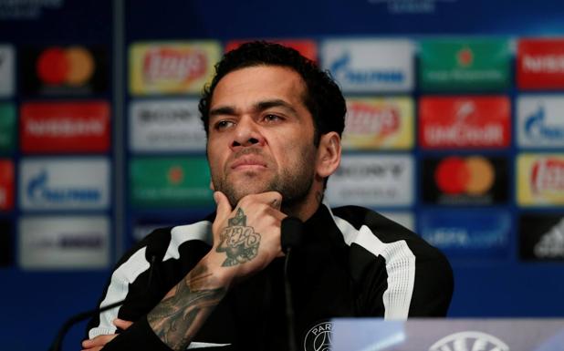 Dani Alves: «El Madrid vive de eso, con 10 minutos le basta»