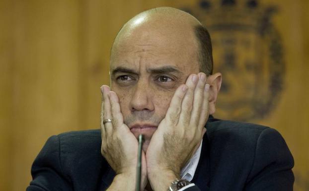 La Audiencia de Alicante confirma el procesamiento del alcalde Echávarri
