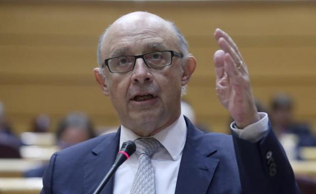 Montoro pide al sector privado «tomar nota» del alza salarial de los funcionarios