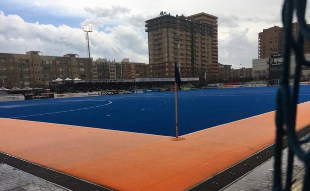 40 minutos parados por la lluvia en la Copa del Rey de hockey