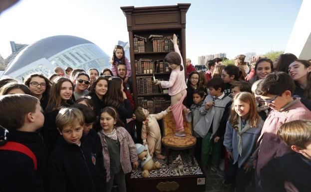 Ninot indultat de las Fallas 2018: Almirante Cadarso - Conde Altea