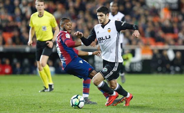 Portugal alista a Gonçalo Guedes y Francia se olvida de Kondogbia