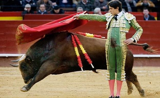 Roca Rey torea en Valencia: el cartel de hoy de la Feria de Fallas